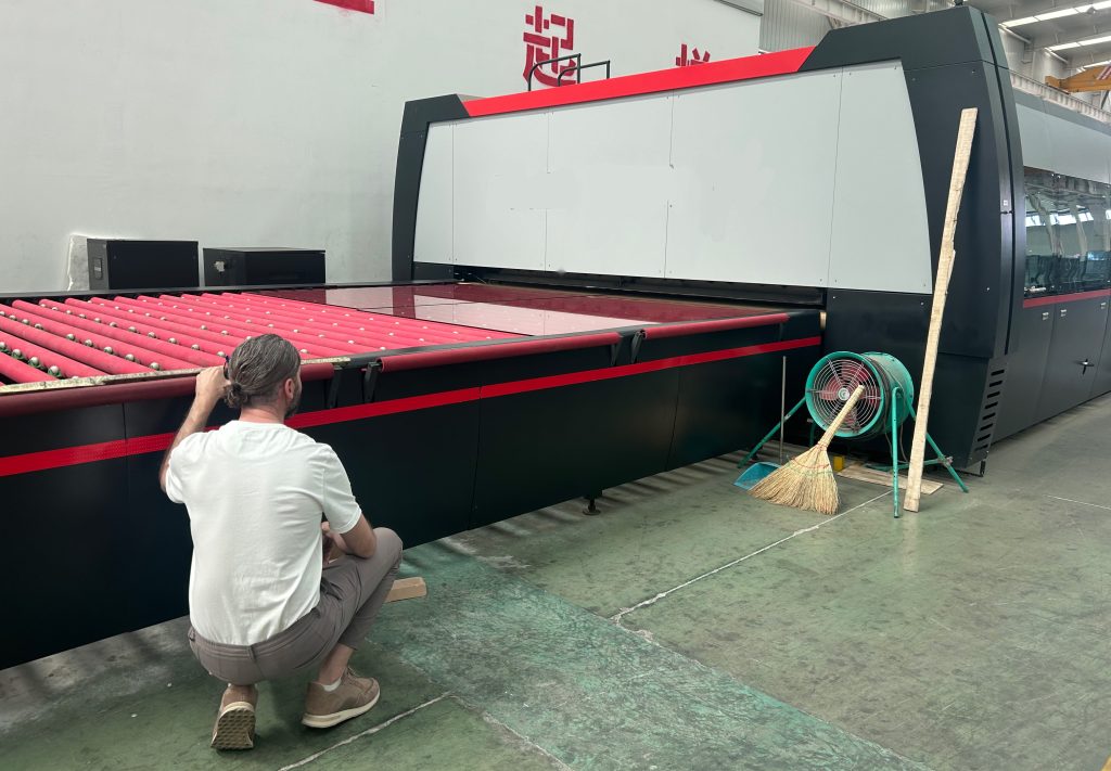 Turkish Client Visits Hintan-Tech for On-Site Inspection Before China Glass 2025