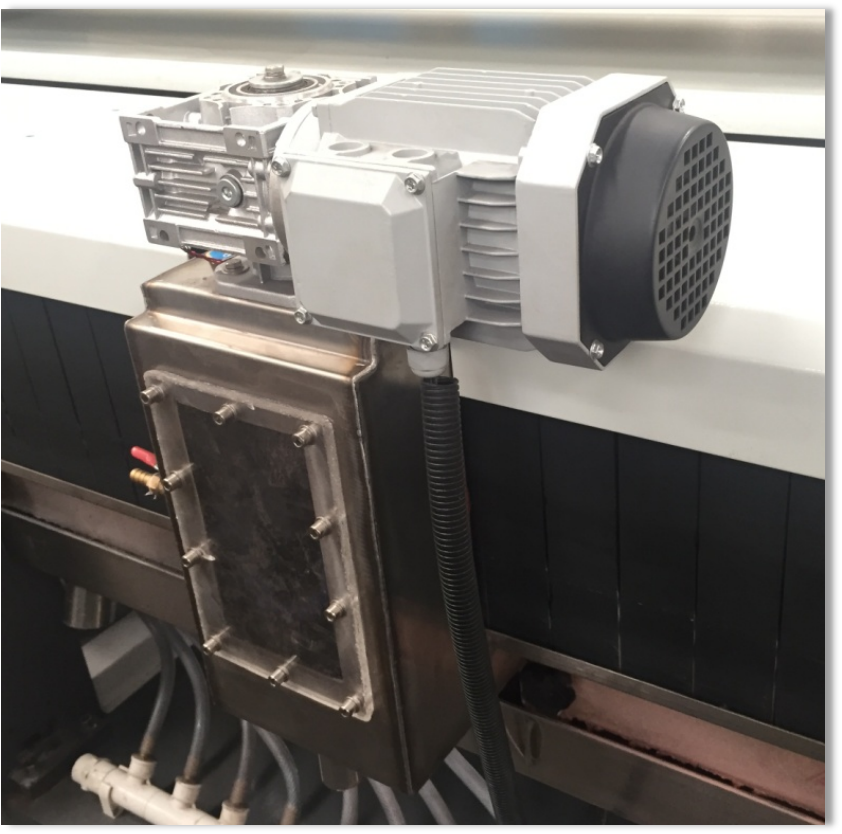 Back Pads cleaning system